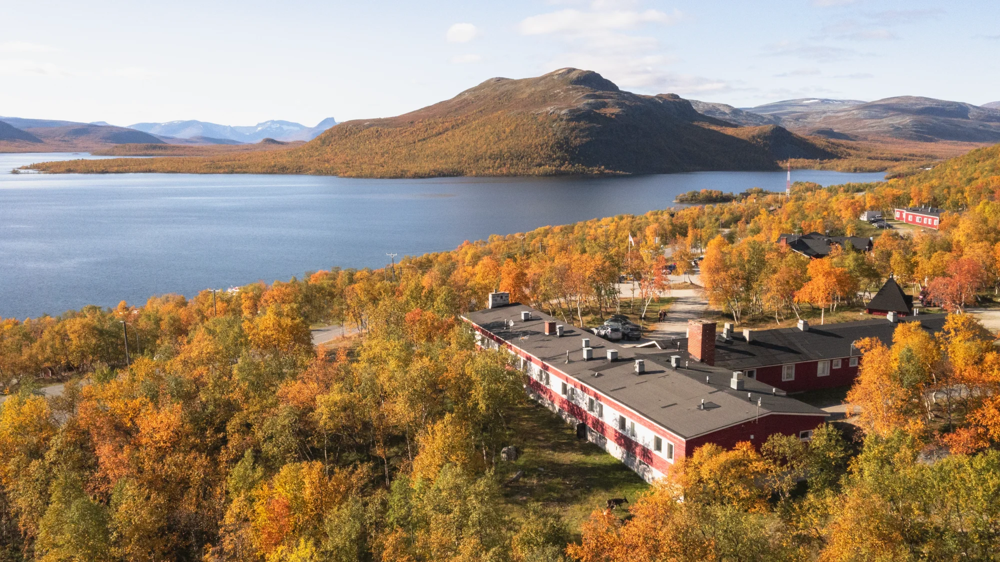 Kilpisjärven Retkeilykeskus offers affordable accommodation in Kilpisjärvi, close to the nature